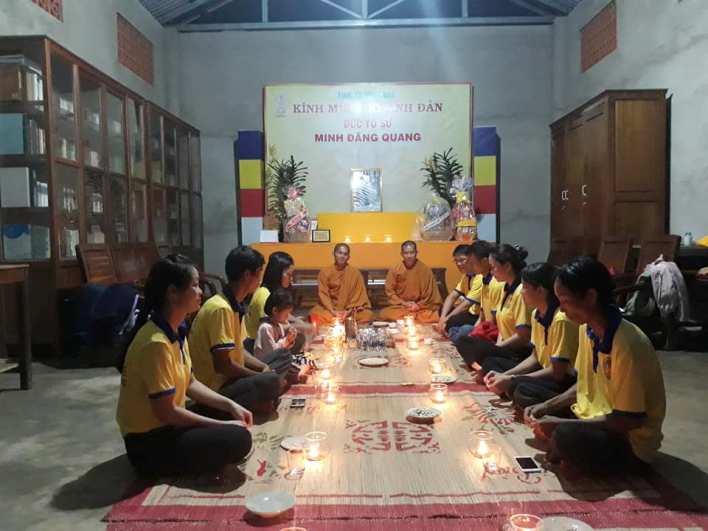 Thanh niên Ngọc Đạt: Ấm cúng trong đêm thiền trà