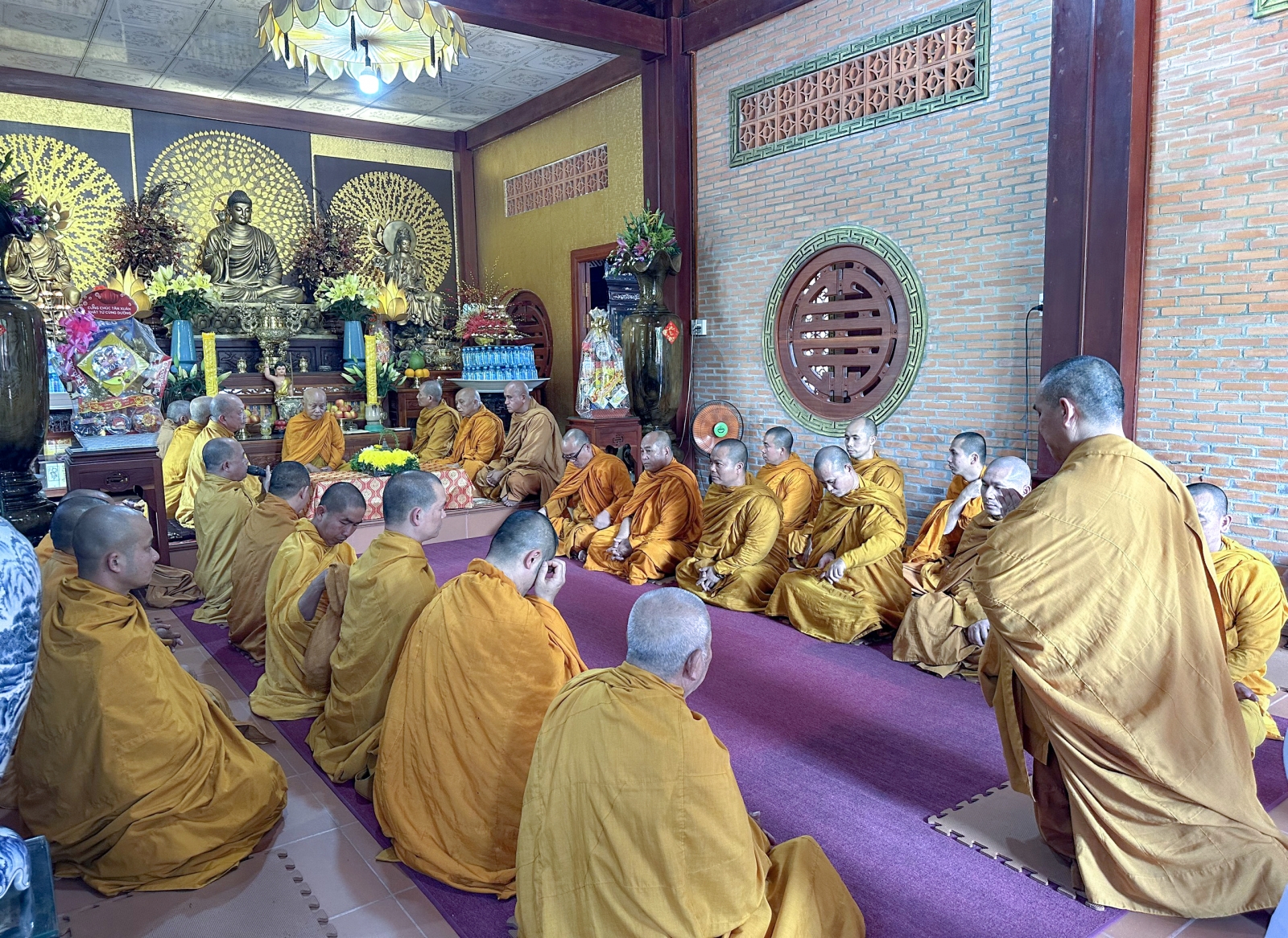 Ngày thứ 1: Chuyến Du hành Hoằng pháp của chư Tôn đức Giáo đoàn III