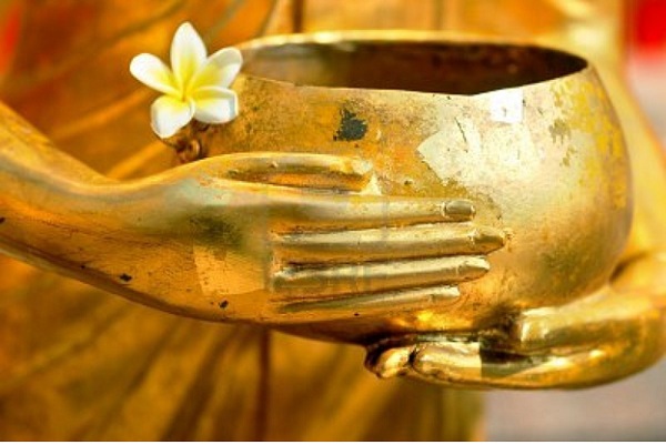 Thầy trò Đường Tăng đổi bát vàng lấy chân kinh, có phải là hối lộ Phật tổ?