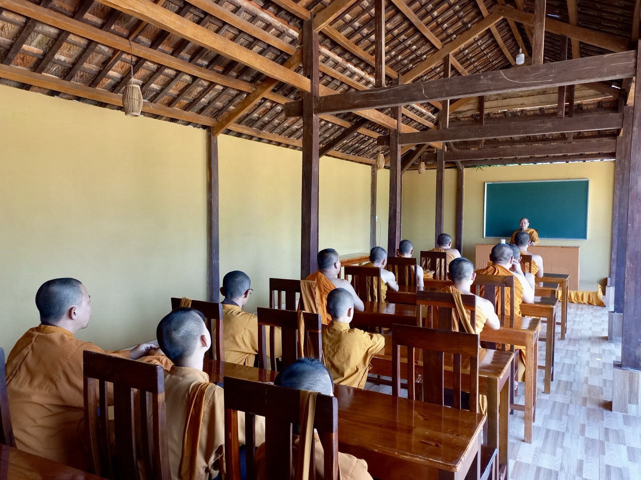 Đắk Nông: Trường hạ tịnh xá Ngọc Đạt trang nghiêm buổi pháp thoại đầu tiên