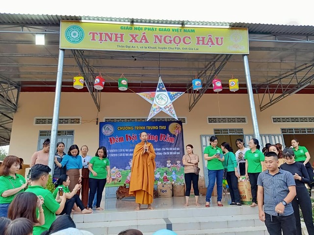 Gia Lai: Cơ sở Thiện nguyện Từ Tâm phát quà trung thu cho các cháu thiếu nhi