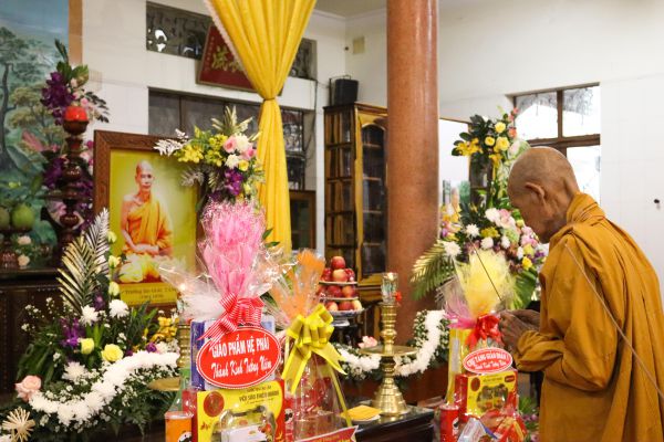 Chư Tôn đức Giáo phẩm Hệ phái tưởng niệm lần thứ 43 cố Trưởng lão Hòa thượng Giác Tánh viên tịch