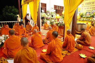 Gia Lai: Lễ Tưởng niệm và thắp nến tri ân cố Ni trưởng Đắc Liên