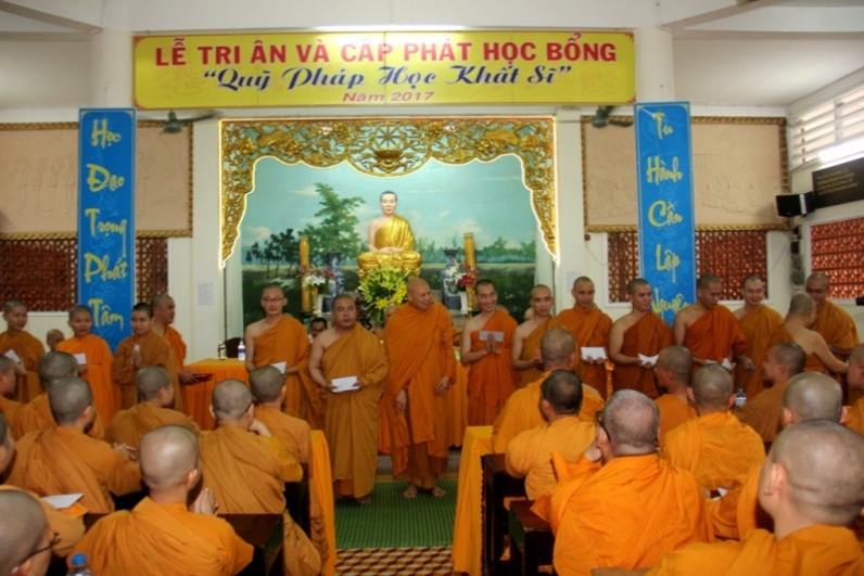 Thông báo cấp học bổng 