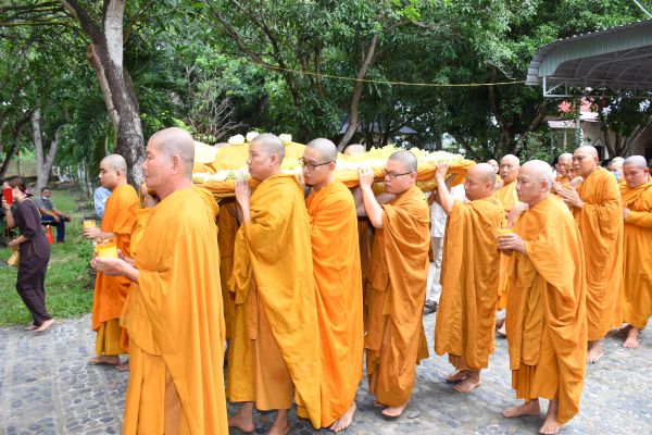 Lễ nhập kim quan Trưởng lão Hòa thượng Giác Cầu