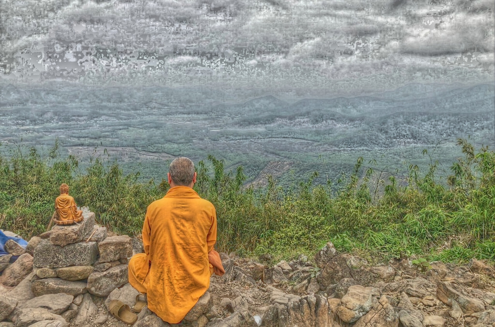 Làm gì có Phật trên đời!