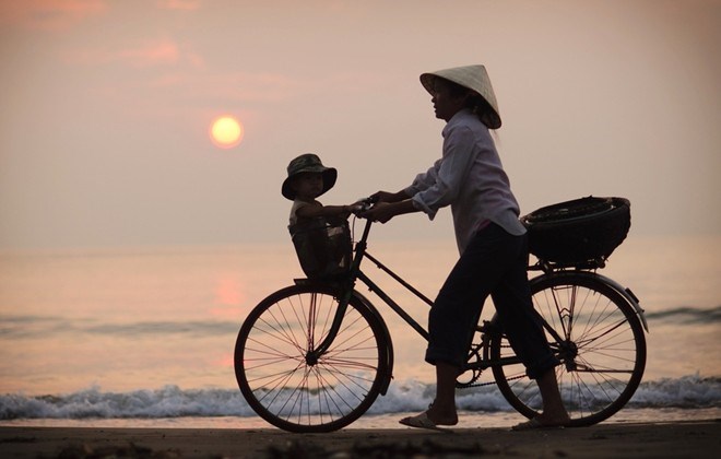 Con nợ mẹ một lời xin lỗi