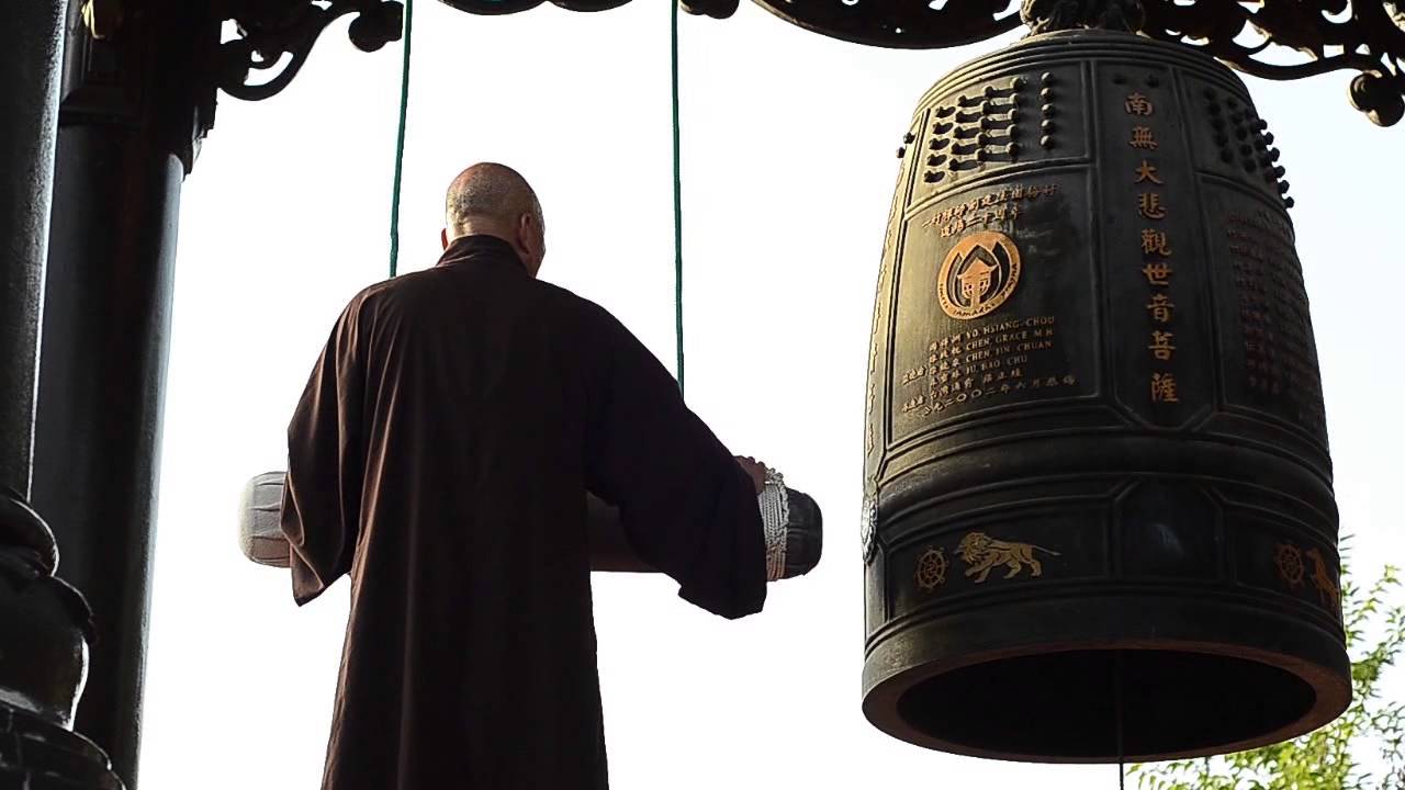 Tiếng chuông chùa