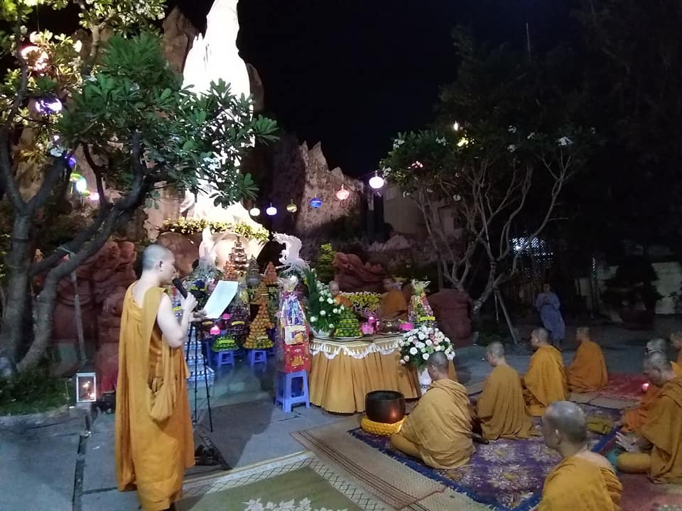 Lễ vía Quán Thế Âm tại Trung tâm Bình Thạnh
