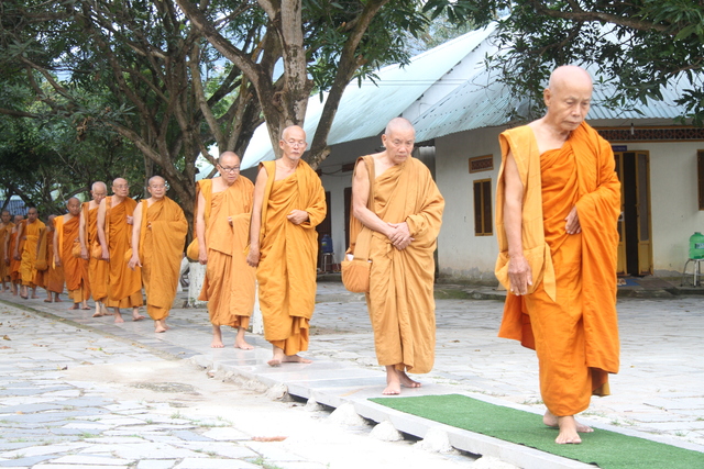 Video: Những bước chân tự tại tìm về bến giác tại Khóa tu truyền thống 29