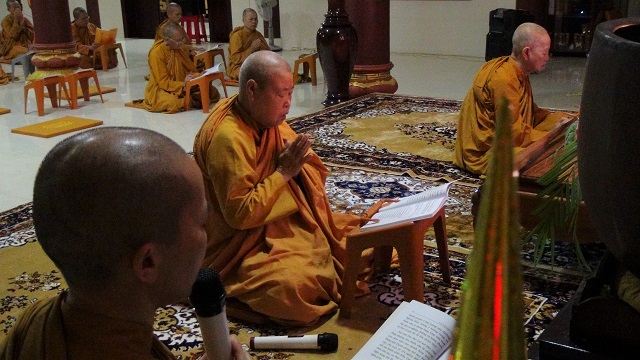 Khóa tu ni giới Giáo đoàn III: Chư hành giả cầu an cho NT. Thông Liên