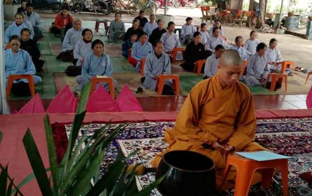 Chùa Hòa Long (Thánh Hóa) tổ chức tu mừng vía A Di Đà