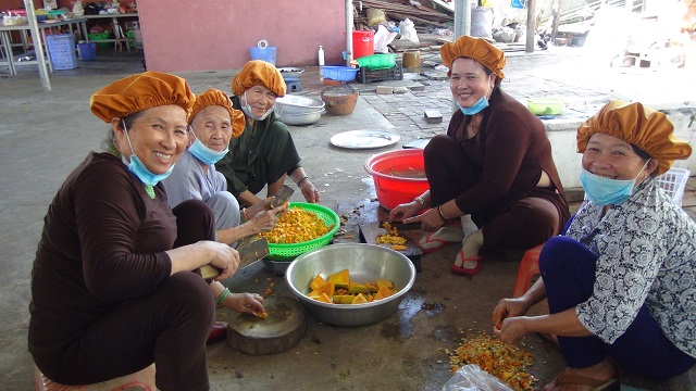 Khóa tu Ni giới Giáo đoàn III: Những công việc thầm lặng của các vị ngoại hộ
