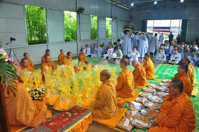 Đắk Nông: Tịnh xá Ngọc Đạt dâng y Vu Lan, an vị Bồ tát Quán Âm và khai Đại hồng chung