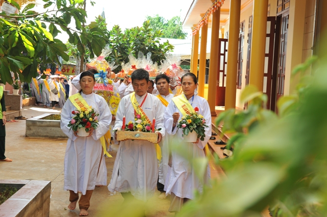 Video Giáo đoàn III: Dâng Y bát và tứ vật dụng lên chư Tôn đức năm 2019