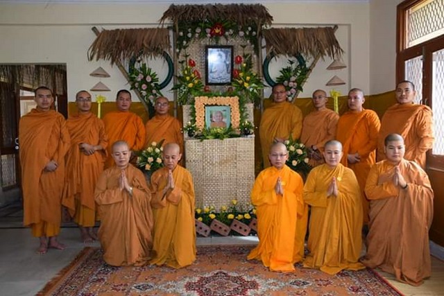 Ấn Độ: Tăng Ni sinh Khất sĩ tưởng niệm Ni trưởng Ngoạt Liên