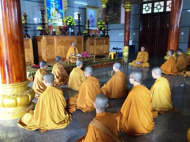 ĐĐ. Giác Phổ chia sẻ Pháp tại Khóa tu bồi dưỡng đạo hạnh lần thứ 17