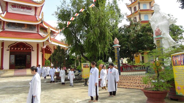 Tịnh xá Ngọc Trung: Gần 100 phật tử tham dự khóa tu An Lạc Tâm lần thứ 20.