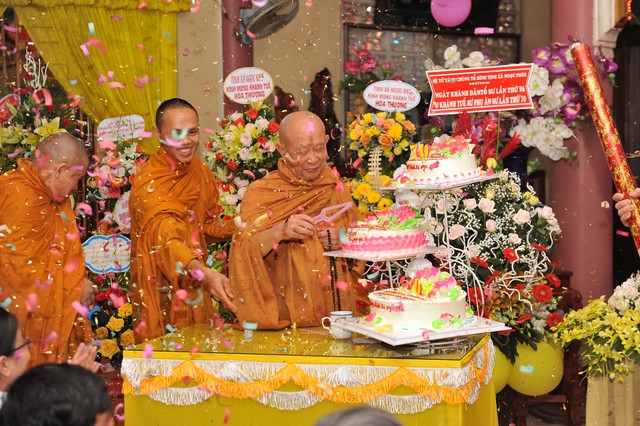 Tịnh xá Ngọc Phúc: Chư Tôn đức mừng khánh tuế Hòa thượng ân sư