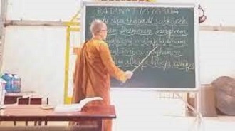Học kinh tụng Pali- bài Cúng dường đèn, hương đến Tam Bảo (Ratanattayapuja)