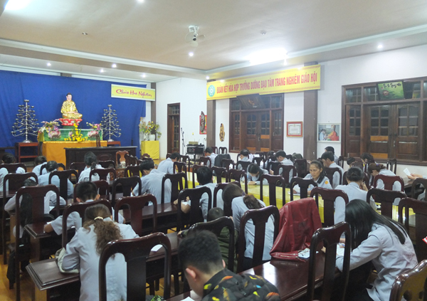 Đăk Mil: Lớp giáo lý chùa Hoa Nghiêm thi kết thúc năm học 