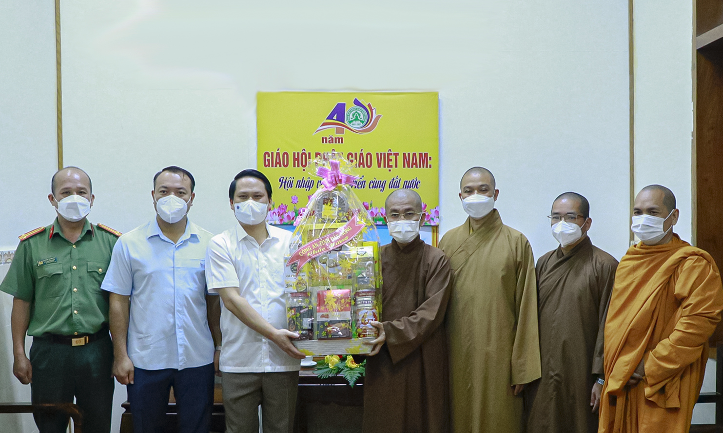 Đăk Nông: Phái đoàn Công an tỉnh chúc mừng Đại lễ kỷ niệm 40 năm thành lập GHPGVN đến BTS PG tỉnh