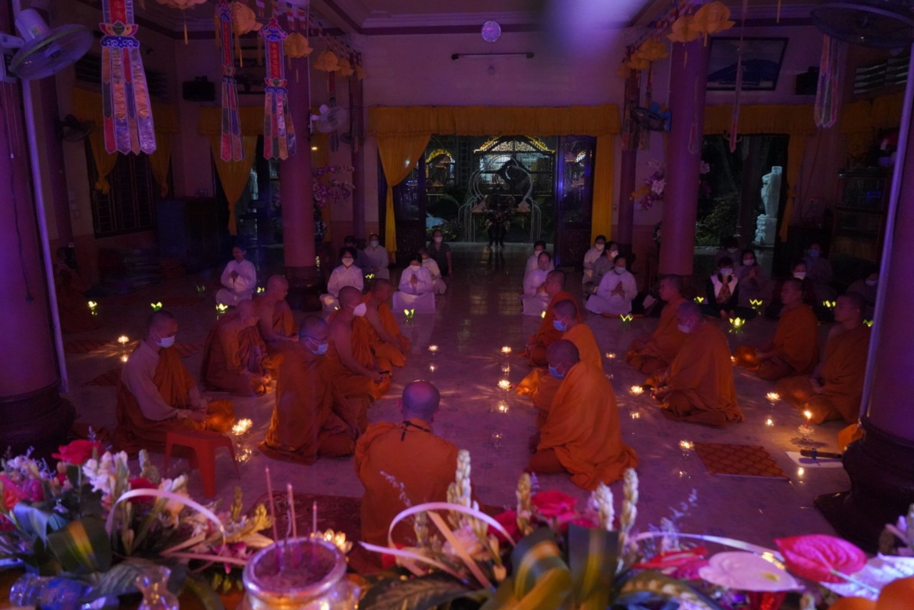 Đêm hoa đăng tưởng niệm cố Trưởng lão Hòa thượng Thích Giác Phúc.