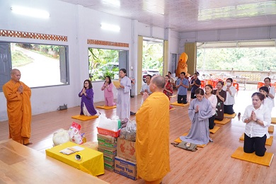 Đăk Nông: Phật tử Đắk Lắk cúng dường trường hạ Tịnh xá Ngọc Đạt