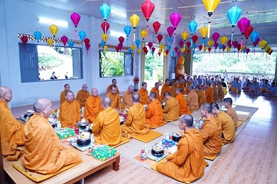 Đăk Nông: Chư Tăng Khất sĩ về tham dự lễ mãn hạ PL 2566 tại Hạ trường Tịnh xá Ngọc Đạt