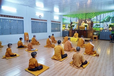 TX.Ngọc Đạt: HT. Giác Nhân thăm và sách tấn Tăng chúng Ngọc Đạt